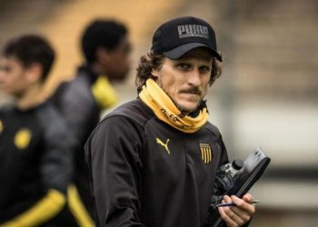 بينارول يقيل مدربه فورلان