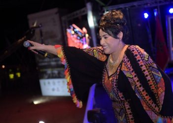 فنانون مغاربة يشاركون بحفل غنائي بباريس