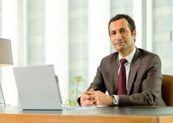 بنشعبون يتوقع استمرار تدهور عجز الميزانية