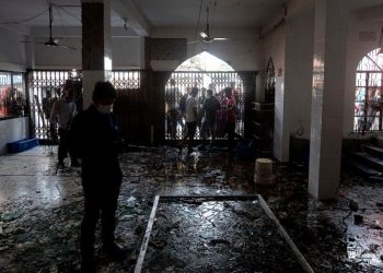 بنغلادش : انفجار غاز بمسجد يودي بحياة 24 شخصا