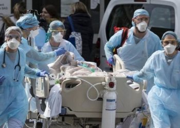 فيروس كورونا المستجد يودي بحياة أزيد من 900 ألف حول العالم