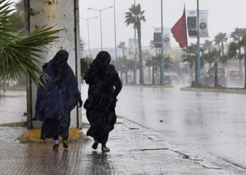 زخات رعدية محليا قوية بعدد من مناطق المملكة