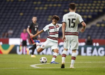 البرتغال تسحق كرواتيا وفرنسا تتجاوز السويد في بطولة دوري الأمم الأوروبي