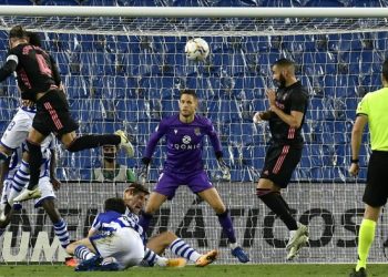 ريال مدريد يستهل حملة الدفاع عن لقب “الليغا” بتعادل مخيب مع سوسييداد