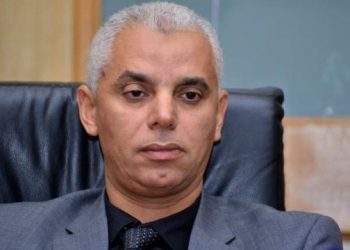 موظفة تكذّب وزير الصحة وتجرُّه للقضاء