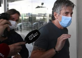 كواليس اجتماع برشلونة العاجل.. والد ميسي لم يكن لوحده