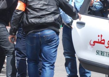 البيضاء : مجموعة “حذر” تُوقف شخصا قام بسرقة بواسطة السلاح الأبيض داخل محل تجاري