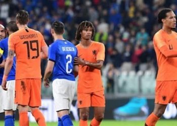 إيطاليا تواجه هولندا لتكريم ضحايا كورونا