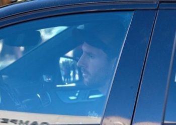 ميسي يتمرن وحيدا في أول حصة تدريبية بعد قرار البقاء مع برشلونة