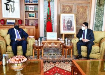 وزير الشؤون الخارجية الغابوني يجدد من العيون دعم بلاده الثابت لمغربية الصحراء