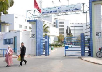 مستشفى يكتفي باستقبال الحالات الحرجة فقط بعد إصابة المهنيين بكورونا