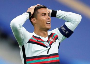شقيقة رونالدو تعتبر كوفيد-19 “احتيالا” وتثير الجدل