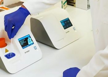 الاستخبارات الأمريكية تحذر من استخدام أجهزة اختبار فيروس كورونا صينية