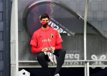كورتوا يغادر معسكر منتخب بلجيكا