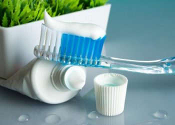 هذه الطريقة الصحيحة لاستخدام معجون الأسنان وتحذيرات من اعتقاد خاطئ