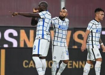 إنتر يعود للانتصارات بثنائية في مرمى جنوى