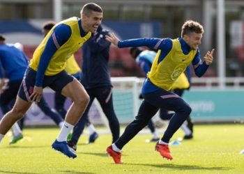 لاعبو المنتخب الإنجليزي يجتمعون بعد فضائح “انظباطية”