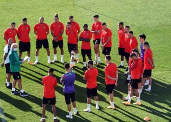 زكرياء لبيض ونصير المزراوي ونايف أكرد المصاب يغيبون عن أول حصة تدريبية للأسود