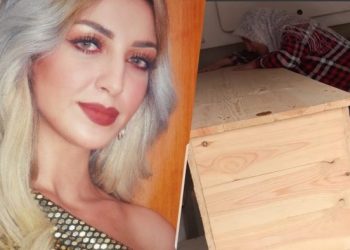 الفنانة المغربية “رجوى السهلي” تنعى والدتها بكلمات مؤثرة رغم علاقتهما المتوترة