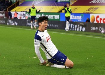 سون يطير بتوتنهام للمركز 5 في الدوري الإنجليزي