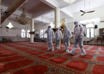تنظيم عملية تعقيم لجميع المساجد التي ستقام بها صلاة الجمعة