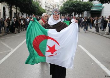 الجزائريون يقاطعون الاستفتاء على الدستور ما بعد مرحلة الحراك