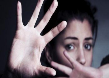 تفاقم العنف ضد النساء خلال الحجر والطوارئ الصحية