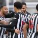 نيوكاسل يُسقط إيفرتون ويهدي صدارة الدوري الإنجليزي لليفربول
