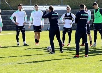 تأجيل مواجهة سويسرا وأوكرانيا بسبب إصابة 3 لاعبين بكورونا