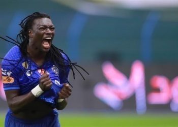 الهلال يهزم النصر ويتوج  بطلاً لكأس خادم الحرمين الشريفين