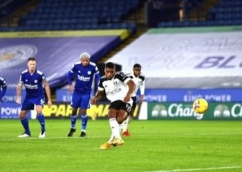 الدوري الإنجليزي: فولهام يباغت ليستر في عقر داره ويترك منطقة الخطر