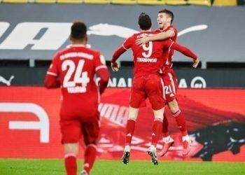 البايرن يهزم دورتموند في “الكلاسيكو” ويستعيد صدارة “بوندسليغا”