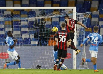العملاق زلاتان يقود ميلان لعبور نابولي ومواصلة تصدر الدوري الإيطالي