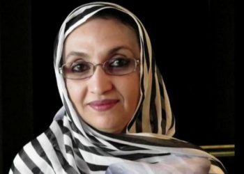 منع أميناتو حيدر من الصعود على متن رحلة متجهة إلى لاس بالماس بسبب إصابتها بكوفيد-19