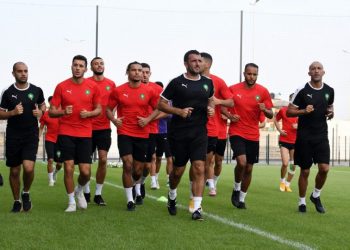 المنتخب الوطني الأول يجري أول حصة تدريبية بدوالا