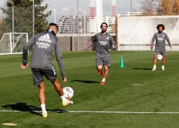 ريال مدريد يعود للتداريب