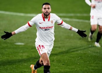 النصيري يسجل هدفا قاتلا ويقود إشبيلية لهزم هويسكا في “الليغا”