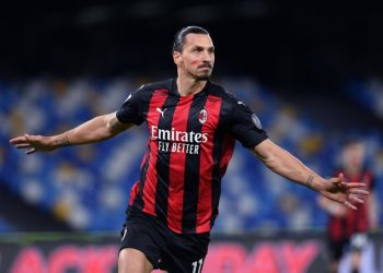 العملاق زلاتان يقود ميلان لعبور نابولي ومواصلة تصدر الدوري الإيطالي