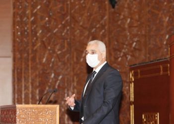 وزير الصحة يكشف مفاوضات لجلب اللقاح الروسي
