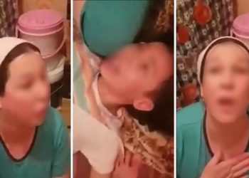 فيديو خطير لأم تعذب ابنتها بطريقة وحشية يخلف غضبا واستياء واسعا