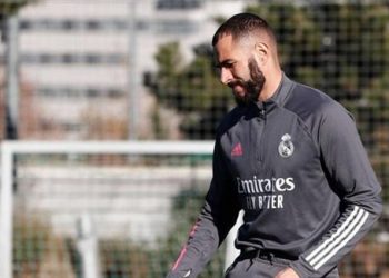 ريال مدريد يسافر إلى ميلانو دون بنزيمة