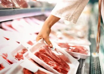 أخصائية: الاستهلاك المفرط لهذه المواد يسبب بعض أنواع السرطان