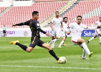 فريق الجيش الملكي يتعادل مع ضيفه فريق الفتح الرياضي 0-0