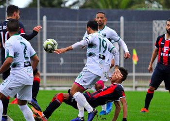فريق أولمبيك آسفي يرغم مضيفه يوسفية برشيد على التعادل 0-0
