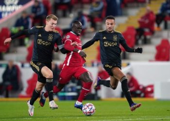 ليفربول يفوز على أياكس ويتأهل إلى ثمن نهائي دوري الأبطال