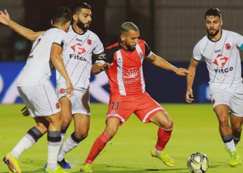  الفتح الرياضي يتعادل مع ضيفه الدفاع الحسني الجديدي(1- 1)