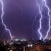 نشرة إنذارية: زخات رعدية محليا قوية بهذه المناطق