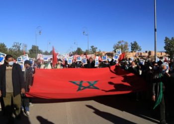 ساكنة سيدي بنور تخرج في مسيرة حاشدة لدعم الدبلوماسية المغربية وتثمين اعتراف واشنطن بمغربية الصحراء