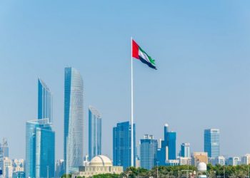 الإمارات تفتح المنافذ البحرية والبرية والجوية أمام القطريين