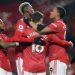 مانشستر يونايتد يصعق أستون فيلا ويزاحم ليفربول في صدارة الدوري الإنجليزي